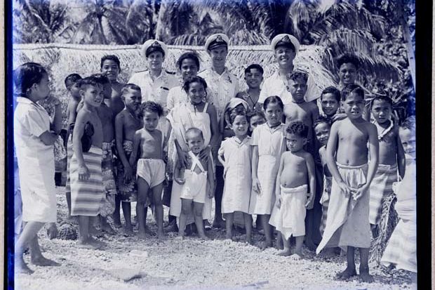 2013_70_4402 Tudor Collins in the Pacific Islands 1940's
