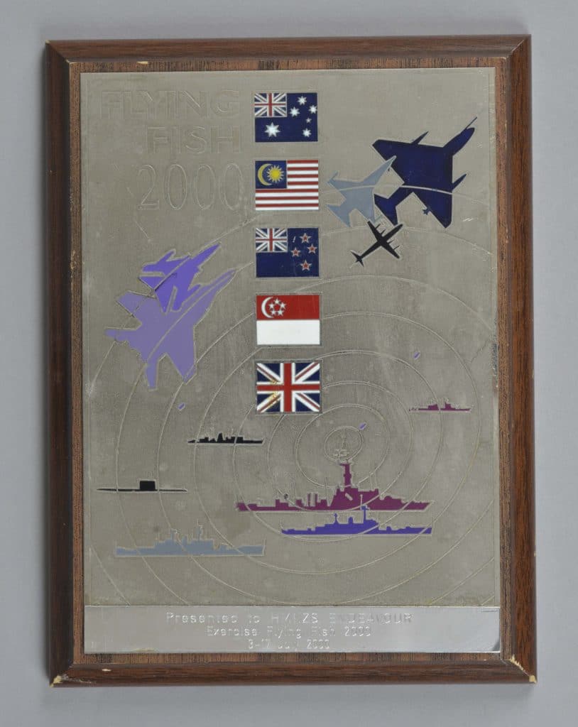 2018.33.2 Plaque, Flying Fish 2000 Presented to HMNZS Endeavour