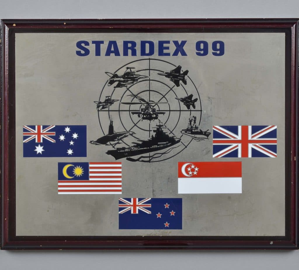 2018.33.3 Plaque, Stardex 1999 Presented to HMNZS Endeavour