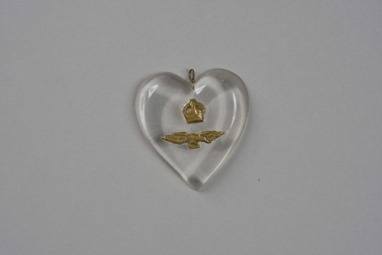 2019.34.1 Clear plastic sweetheart badge 2019