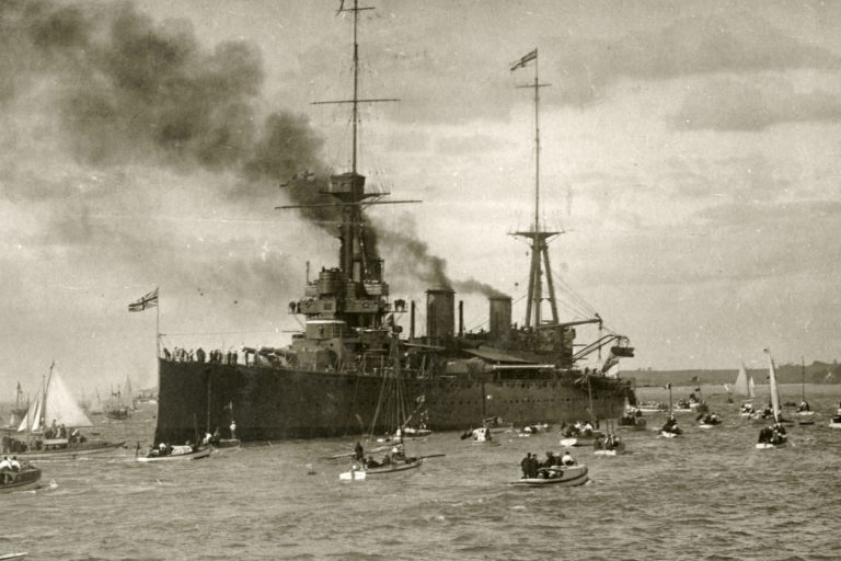 ABT 0056 HMS New Zealand Arriving in Auckland 1913 HMS New Zealand arriving in Auckland 1913