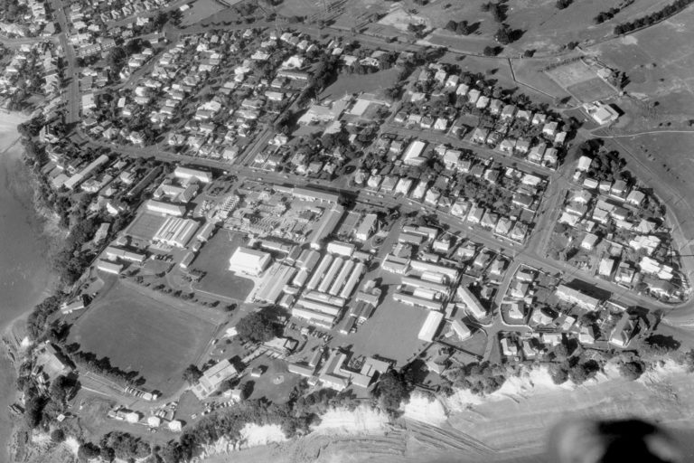 Aerial view of HMNZS Tamaki at Narrow Neck 1979
