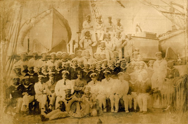 Von Luckner and crew Seeadler