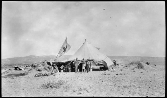 21232a.tif Dressing station during World War I, Royal Naval division, Suvla Bay, Gallipoli Peninsula, Turkey.